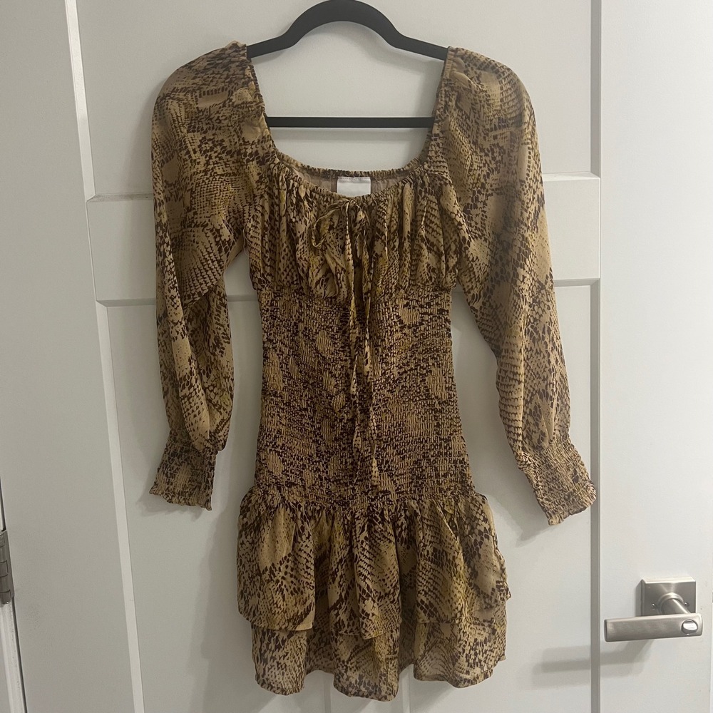 Skylar + Madison Snakeskin Smocked Ruffle Mini Dress Brown Tan Small Flirty